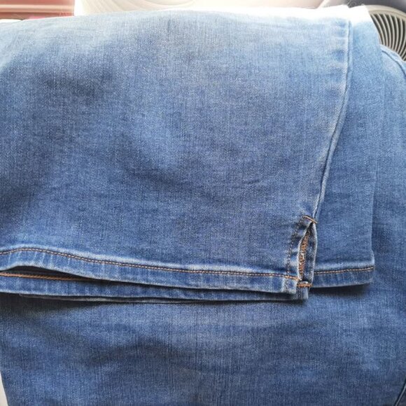 Penningtons Savvy denim Capri - Picture 5 of 6